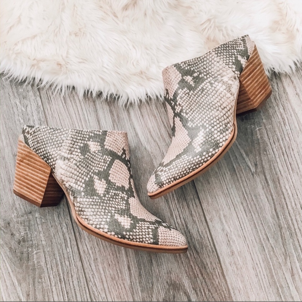Brand New  Dolce Vita heeled Mule